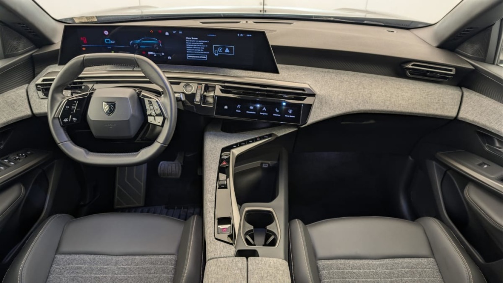 PEUGEOT 3008 Hybrid 145 e-DCS6 Allure - ref: 1-378312 - Photo 13