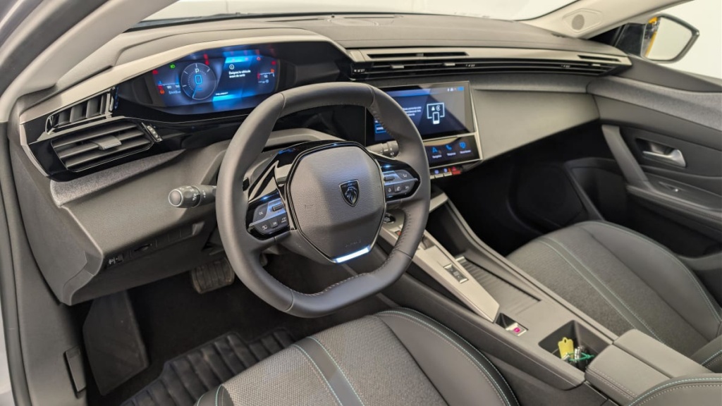 PEUGEOT 308 Hybrid 145 e-DCS6 Allure - ref: 1-378331 - Photo 15