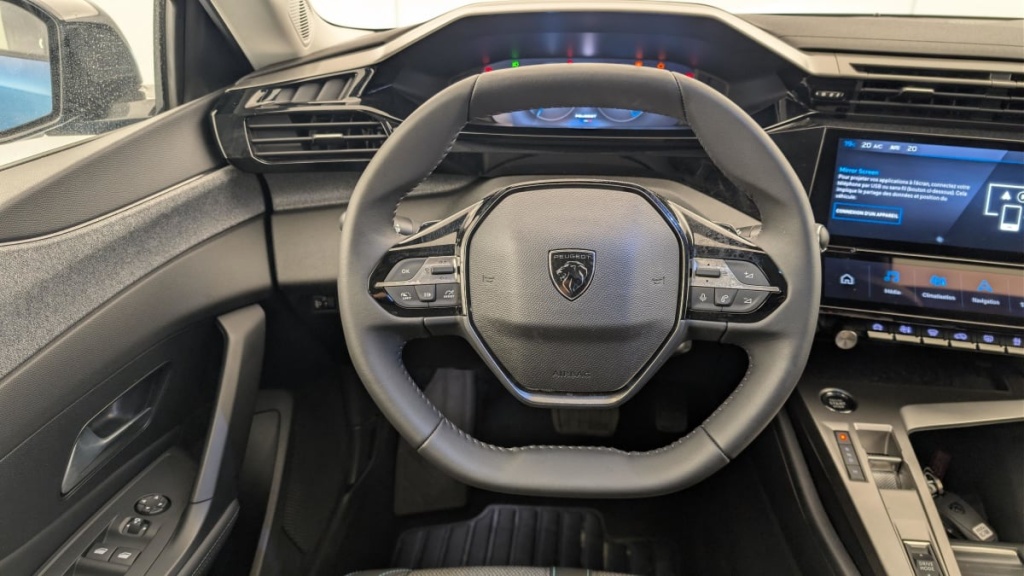 PEUGEOT 308 Hybrid 145 e-DCS6 Allure - ref: 1-378332 - Photo 14