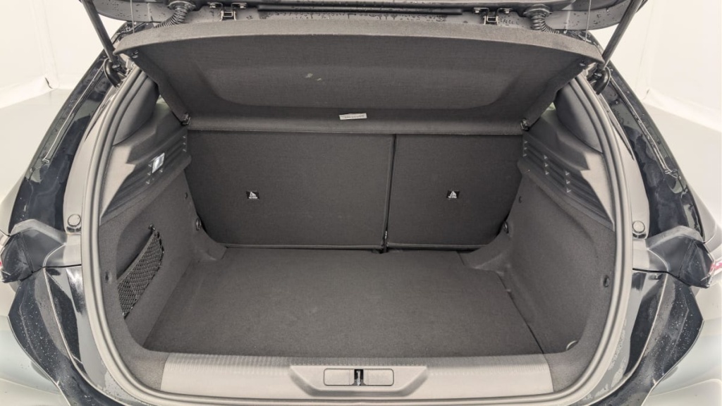 PEUGEOT 308 Hybrid 145 e-DCS6 Allure - ref: 1-378333 - Photo 11