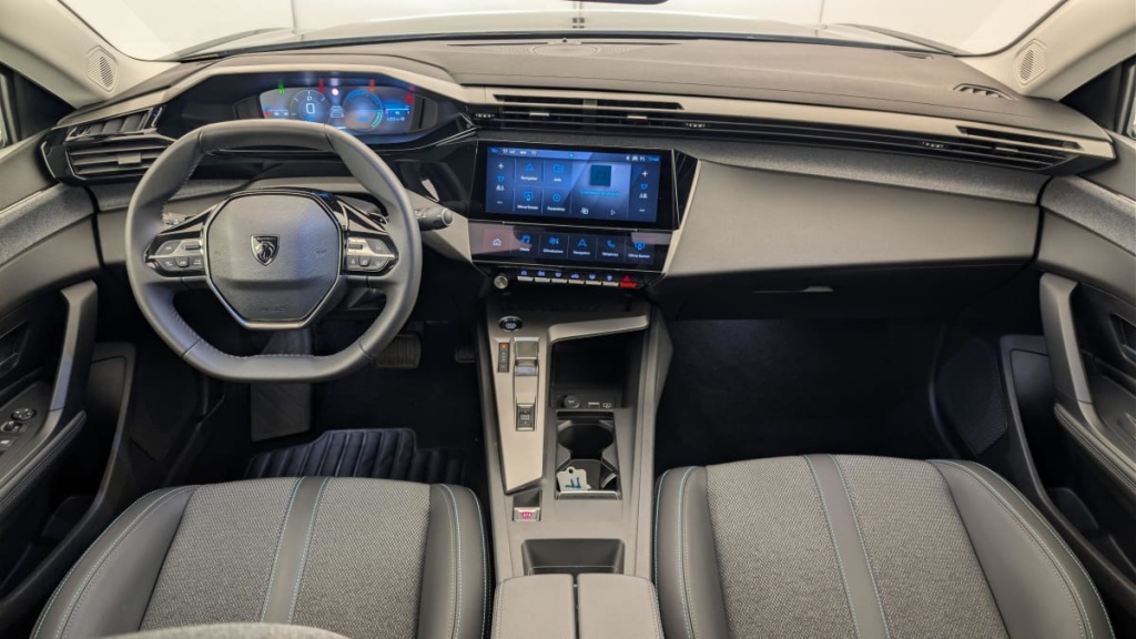 PEUGEOT 408 Hybrid 136 e-DCS6 Allure - ref: 1-378469 - Photo 13