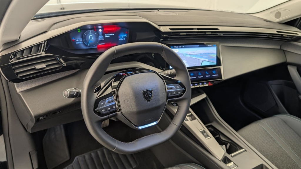 PEUGEOT 408 Hybrid 136 e-DCS6 Allure - ref: 1-378469 - Photo 15