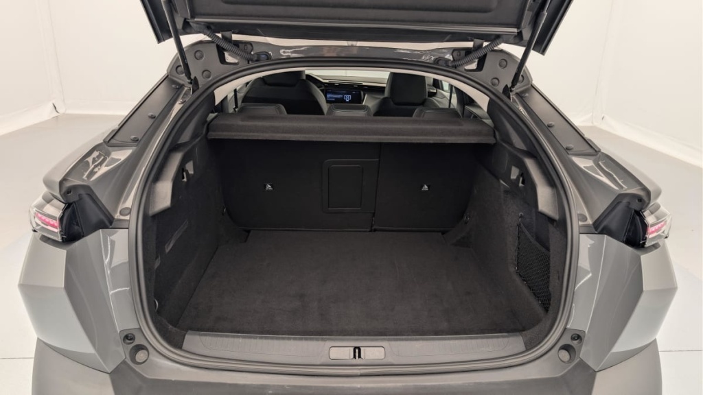 PEUGEOT 408 Hybrid 136 e-DCS6 Allure - ref: 1-378518 - Photo 11