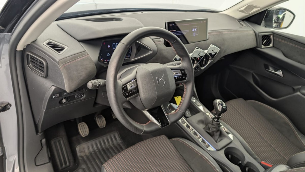 DS DS3 PureTech 100 BVM6 Performance Line - ref: 1-378622 - Photo 15