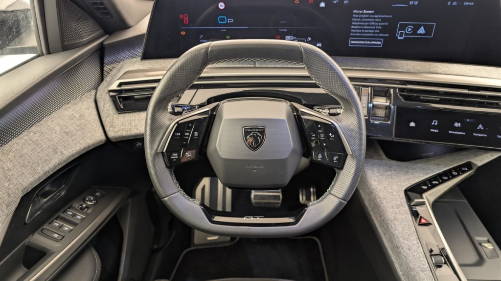 PEUGEOT 3008 Hybrid 145 e-DCS6 GT - ref: 1-378628 - Photo 14