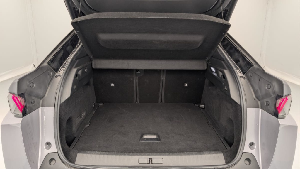 PEUGEOT 3008 Hybrid 145 e-DCS6 GT - ref: 1-378637 - Photo 11