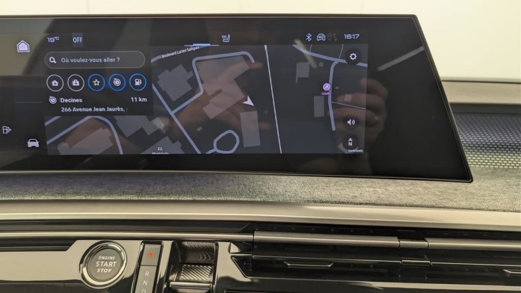 PEUGEOT 3008 Hybrid 145 e-DCS6 GT - ref: 1-378637 - Photo 19