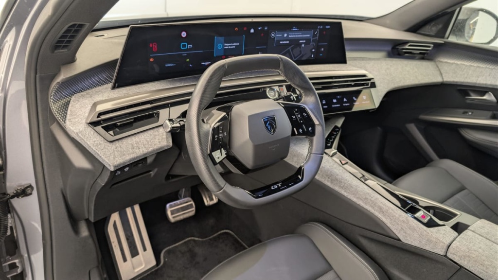 PEUGEOT 3008 Hybrid 145 e-DCS6 GT - ref: 1-378640 - Photo 15