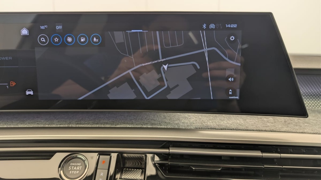 PEUGEOT 3008 Hybrid 145 e-DCS6 GT - ref: 1-378640 - Photo 18