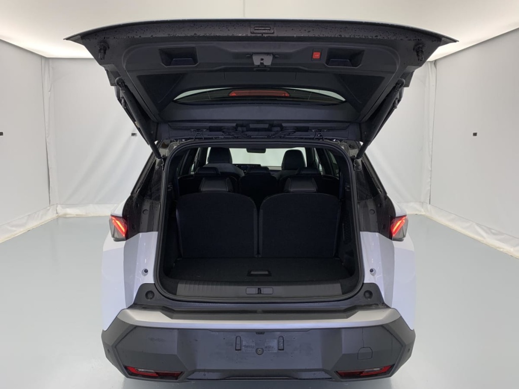 PEUGEOT 5008 Hybrid 145 e-DCS6 GT - ref: 1-378674 - Photo 13