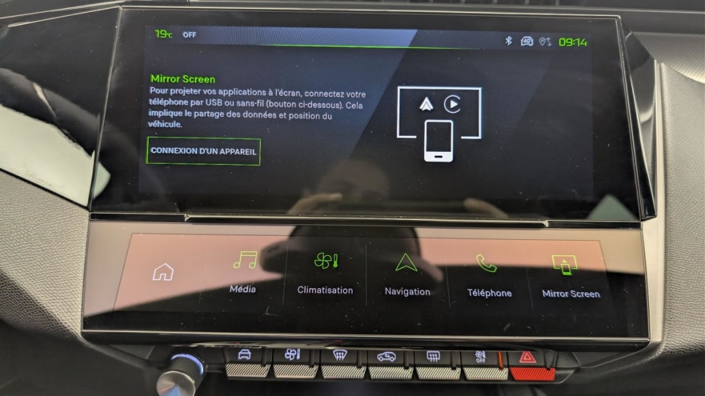 PEUGEOT 408 Hybrid 145 e-DCS6 GT - ref: 1-378857 - Photo 17