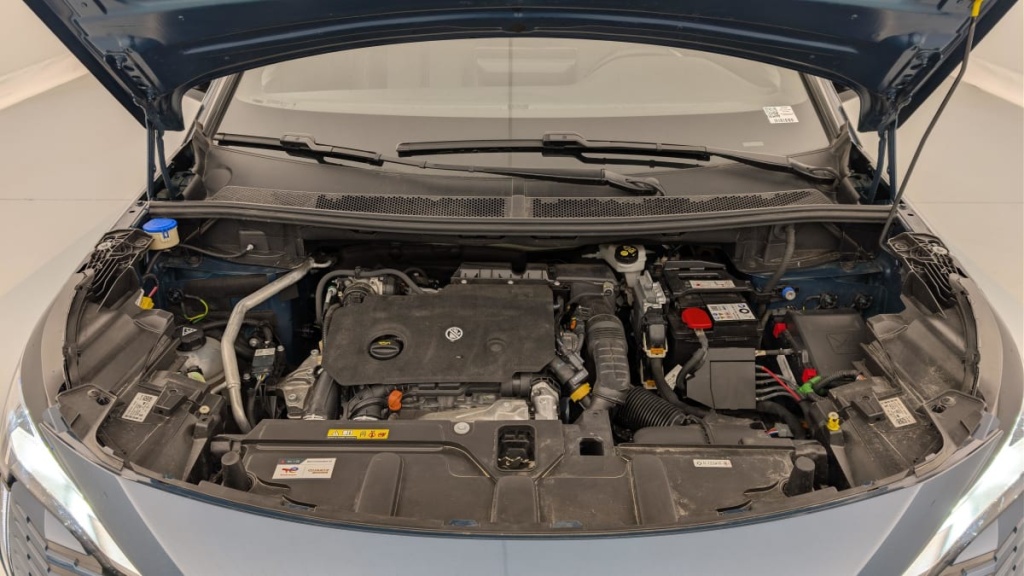 PEUGEOT 5008 BlueHDi 130ch S S EAT8 Allure Pack - ref: 1-378893 - Photo 20