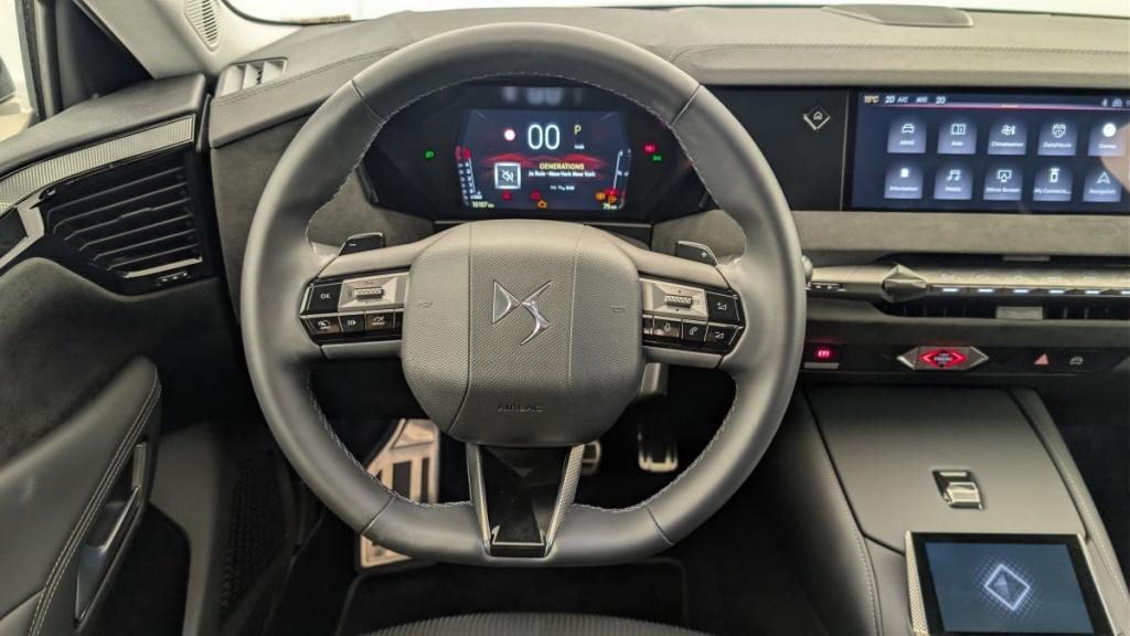 DS DS4 BlueHDi 130 EAT8 Etoile - Alcantara - ref: 1-378947 - Photo 14