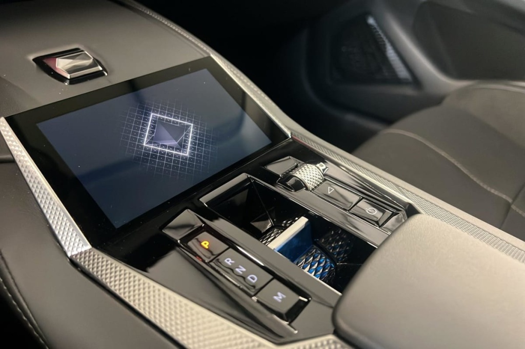 DS DS4 BlueHDi 130 EAT8 Etoile - Alcantara - ref: 1-378956 - Photo 16