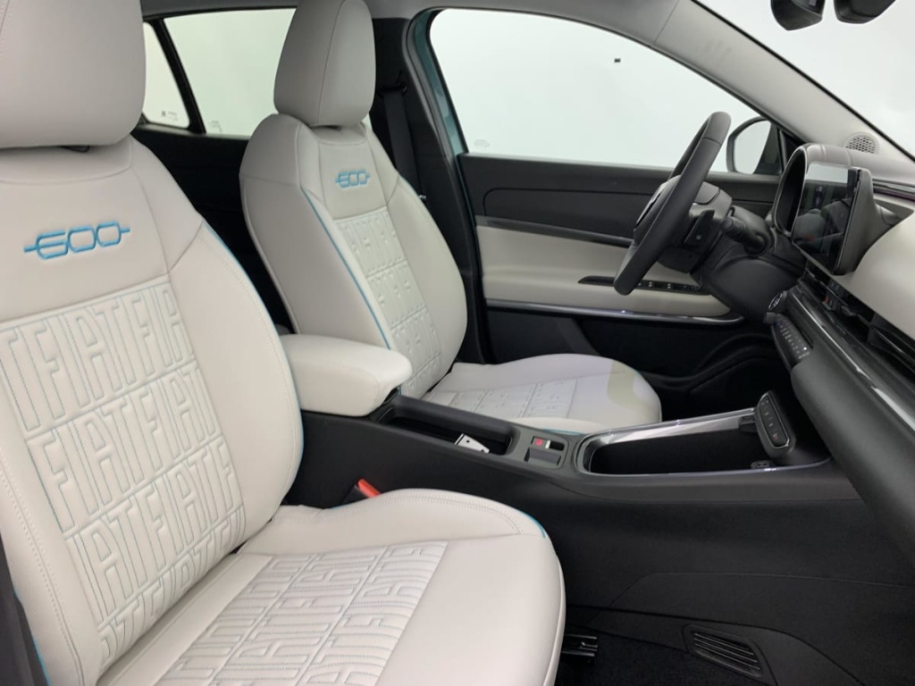 FIAT 600 T-Gen 3 1.2 Hybrid 110ch eDCT6 La Prima - ref: 1-378987 - Photo 9