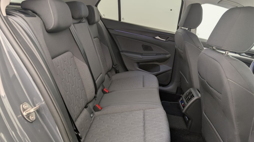 VOLKSWAGEN Golf 1.5 eTSI EVO2 116 DSG7 Life Plus - ref: 1-379034 - Photo 10