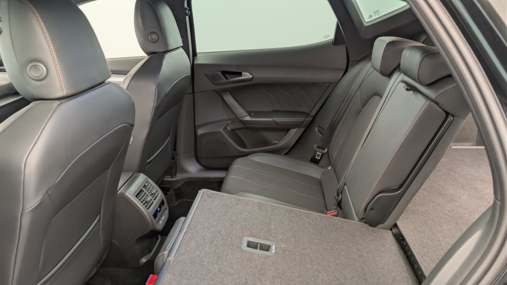 CUPRA Formentor 1.4 e-HYBRID 204 ch DSG6 Business Edition - ref: 1-379040 - Photo 12