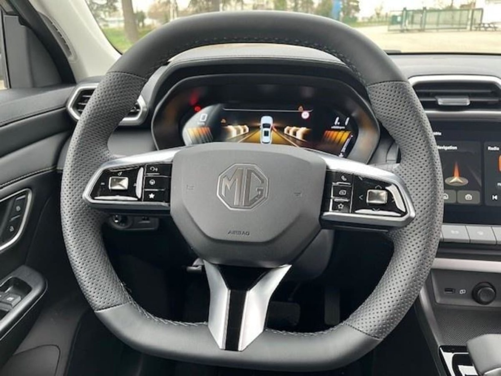 MG ZS 1.5 L Hybrid+ 197 ch Luxury - ref: 1-379219 - Photo 12