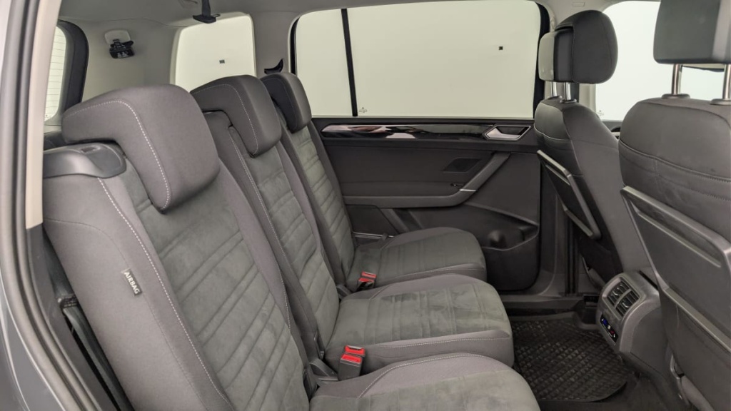 VOLKSWAGEN Touran 1.5 TSI EVO 150 DSG7 7pl Style - ref: 1-379223 - Photo 10