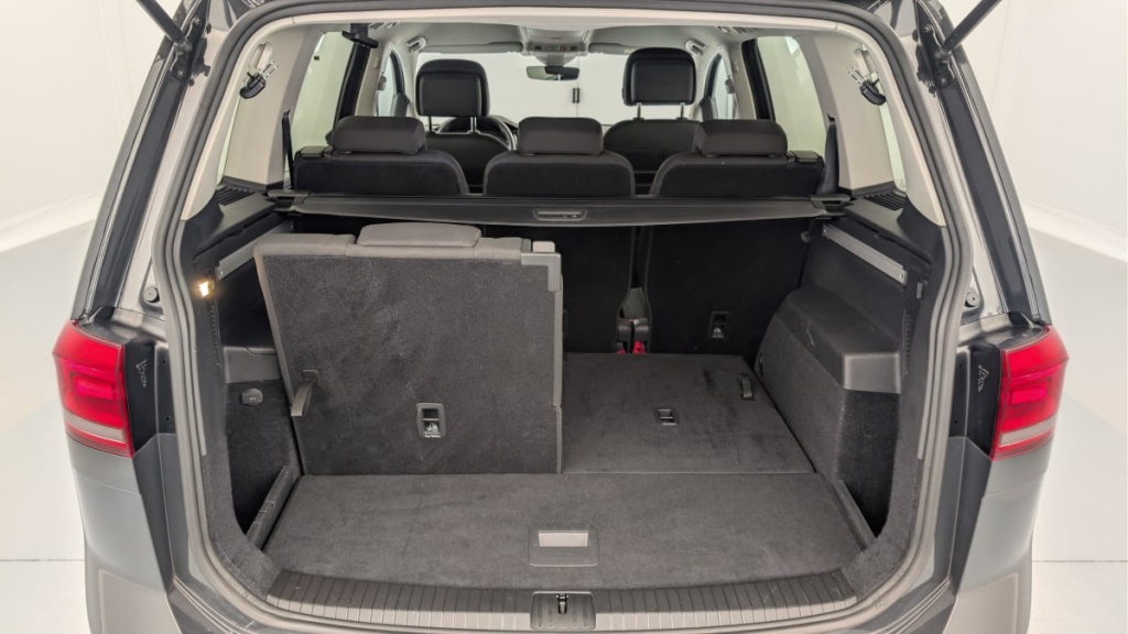 VOLKSWAGEN Touran 1.5 TSI EVO 150 DSG7 7pl Style - ref: 1-379223 - Photo 11