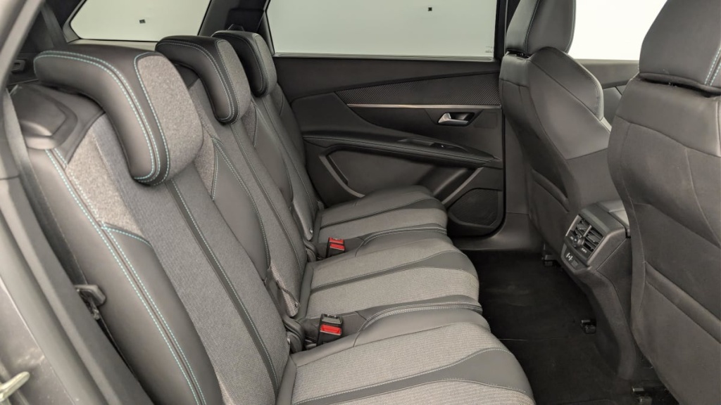 PEUGEOT 5008 Hybrid 136 e-DCS6 Allure Pack - ref: 1-379232 - Photo 10