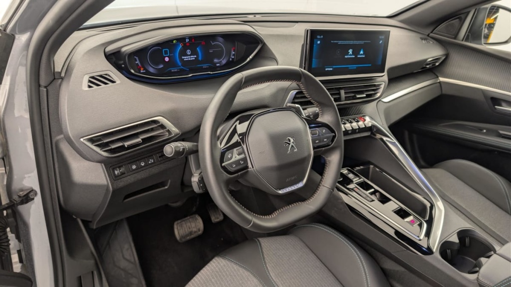 PEUGEOT 5008 Hybrid 136 e-DCS6 Allure Pack - ref: 1-379241 - Photo 15