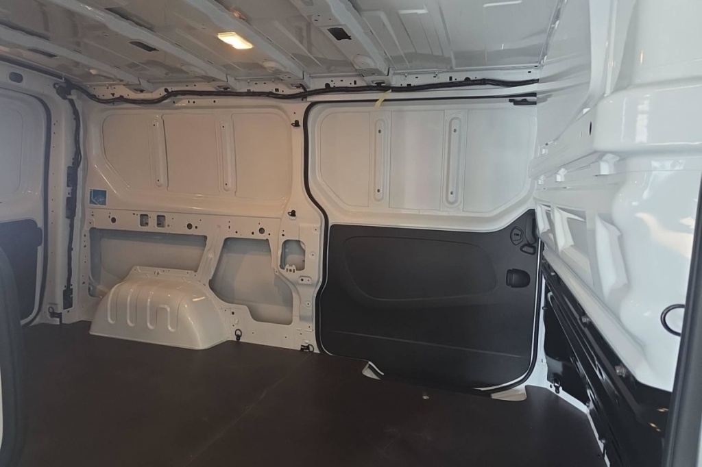 RENAULT Trafic BLUE DCI 150 L2H1 3T AUTO ADVANCE - ref: 1-379321 - Photo 10