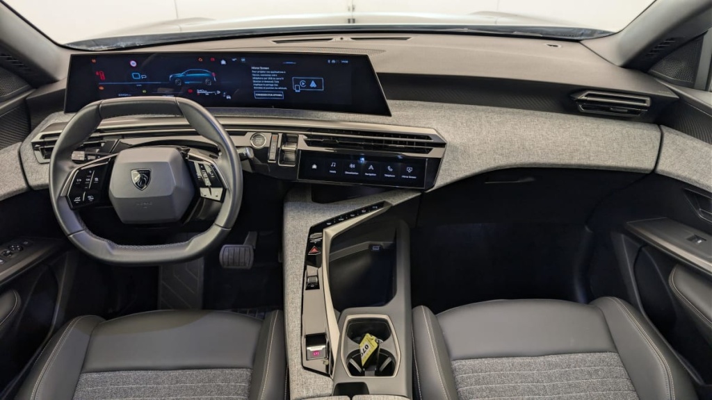 PEUGEOT 3008 Hybrid 145 e-DCS6 Allure - ref: 1-379456 - Photo 13