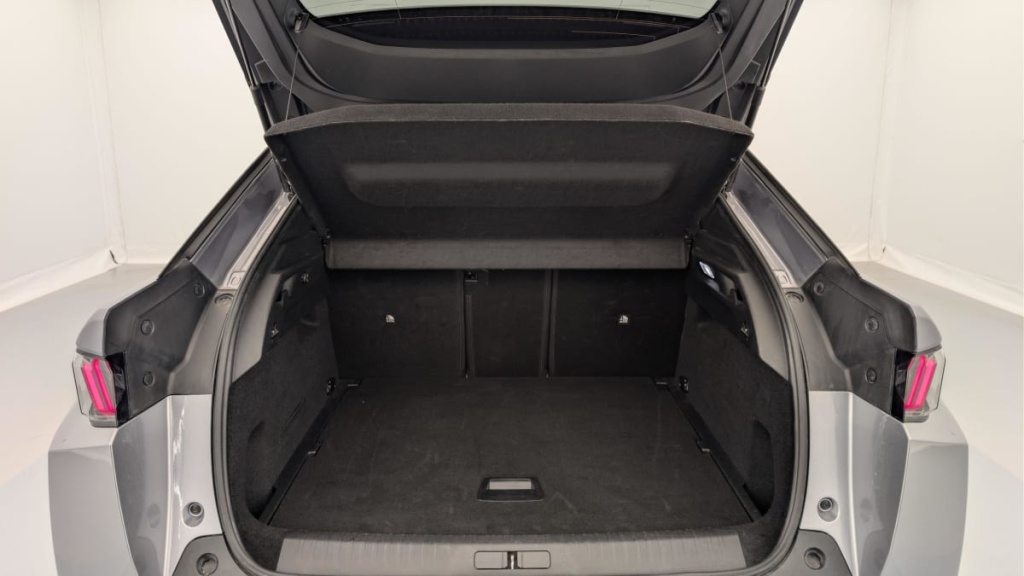 PEUGEOT 3008 Hybrid 145 e-DCS6 Allure - ref: 1-379462 - Photo 11