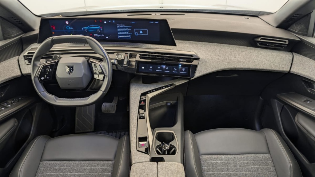 PEUGEOT 3008 Hybrid 145 e-DCS6 Allure - ref: 1-379462 - Photo 13