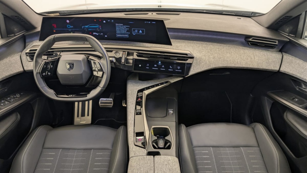 PEUGEOT 3008 Hybrid 145 e-DCS6 GT - ref: 1-379645 - Photo 13