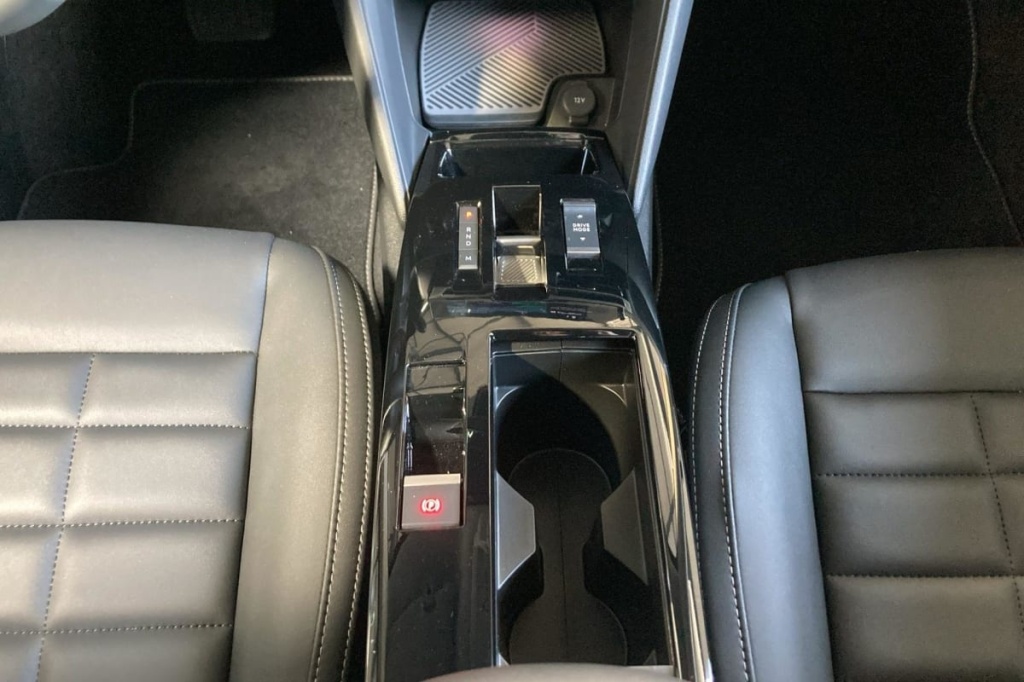 CITROEN C4 Hybride 145 e-DCS6 Max - ref: 1-379722 - Photo 17