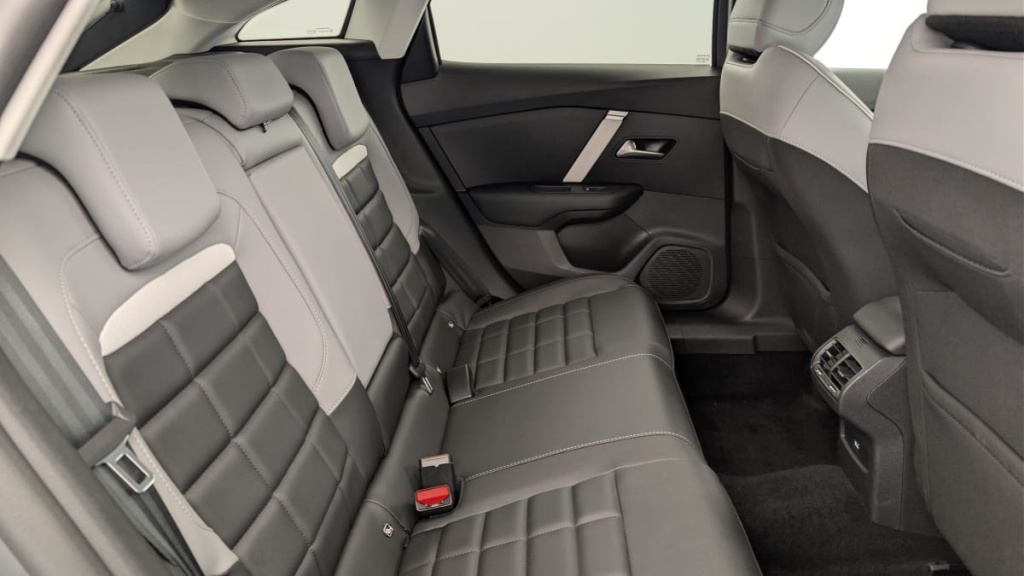 CITROEN C4 Hybride 145 e-DCS6 Max - ref: 1-379723 - Photo 10