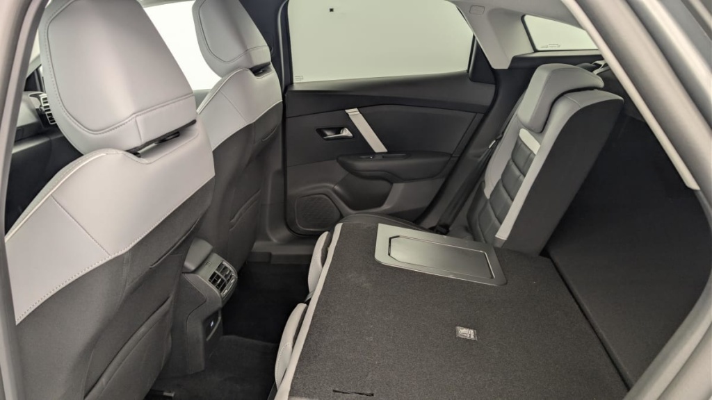 CITROEN C4 Hybride 145 e-DCS6 Max - ref: 1-379723 - Photo 12