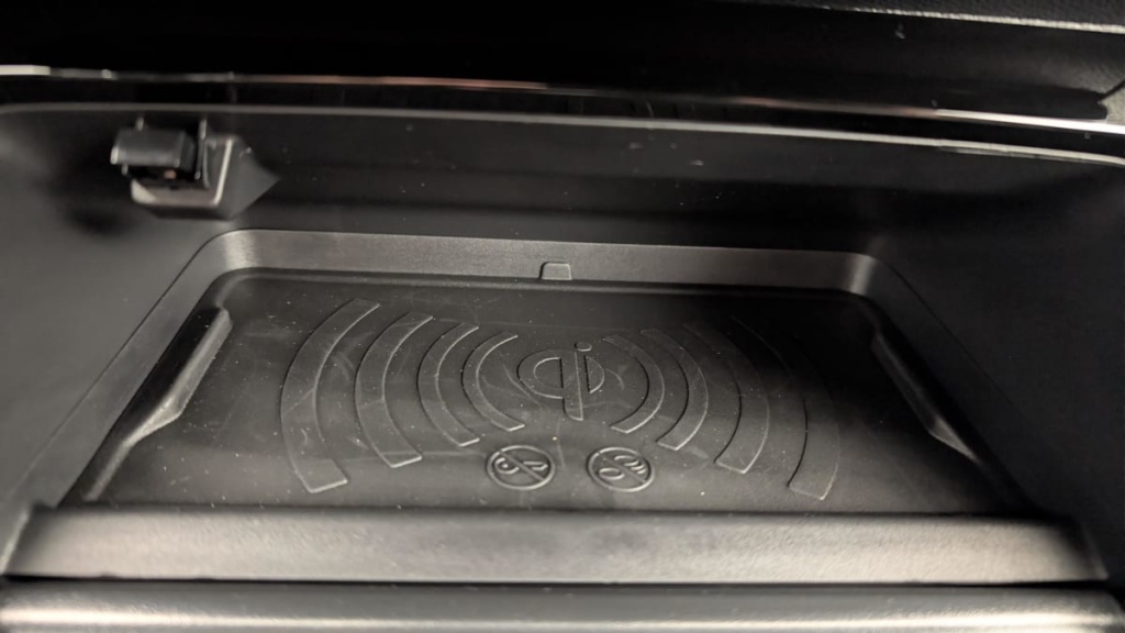 PEUGEOT 2008 Hybrid 145 e-DCS6 Allure - ref: 1-379966 - Photo 19