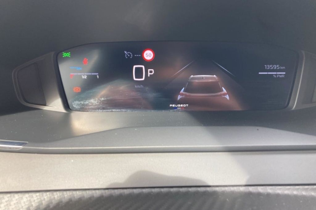 PEUGEOT 2008 Hybrid 145 e-DCS6 Allure - ref: 1-379970 - Photo 18