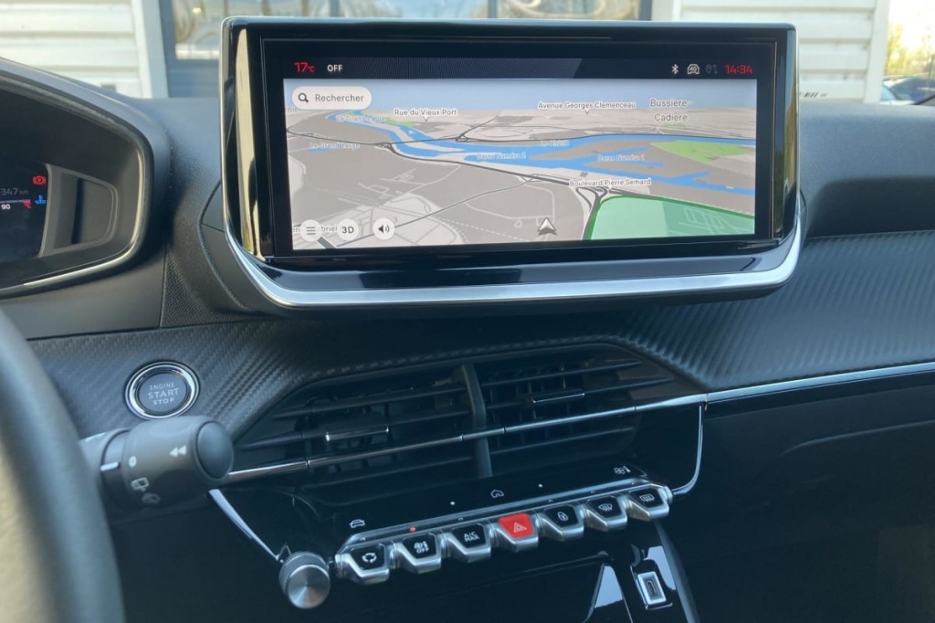 PEUGEOT 2008 100 S S BVM6 Allure - ref: 1-379982 - Photo 19