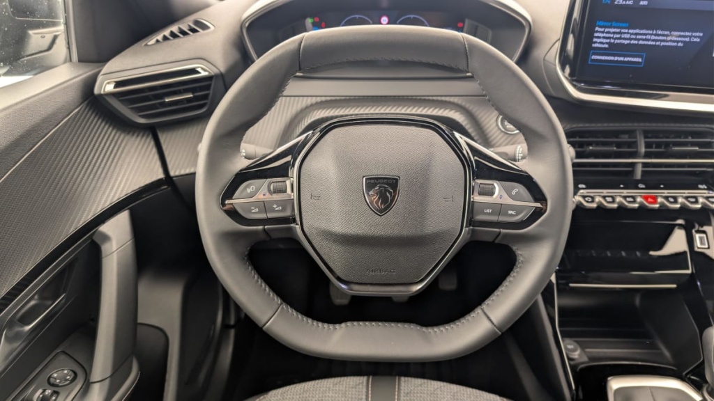 PEUGEOT 2008 100 S S BVM6 Allure - ref: 1-379986 - Photo 14