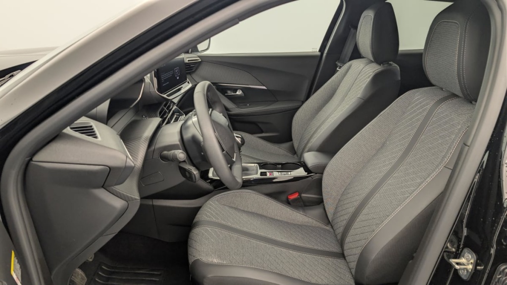 PEUGEOT 2008 100 S S BVM6 Allure - ref: 1-379986 - Photo 16