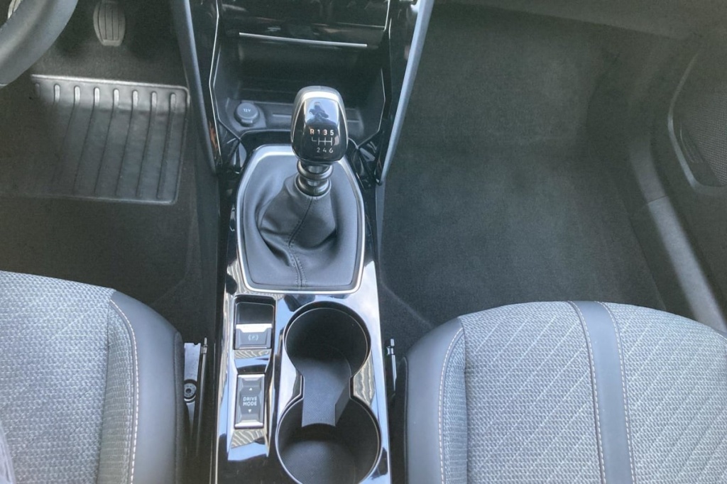 PEUGEOT 2008 100 S S BVM6 Allure - ref: 1-379988 - Photo 17