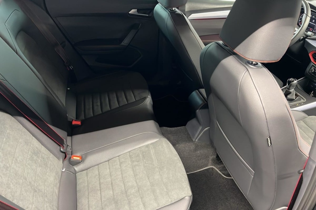 SEAT Arona 1.0 TSI 115 CH START STOP BVM FR - ref: 1-380378 - Photo 10