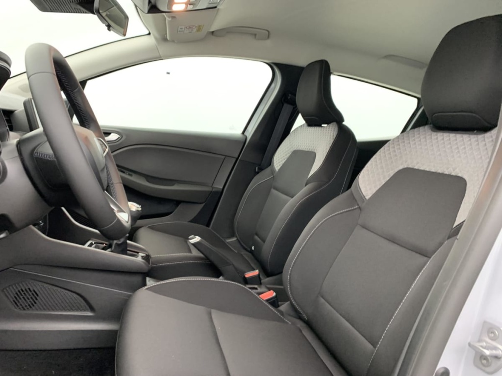 RENAULT Clio BLUE DCI 100 CH GSR2 EVOLUTION - ref: 1-380674 - Photo 17