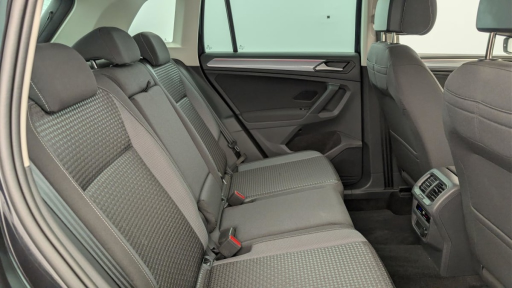 VOLKSWAGEN Tiguan 1.5 TSI 130ch BVM6 Active - ref: 1-381083 - Photo 10