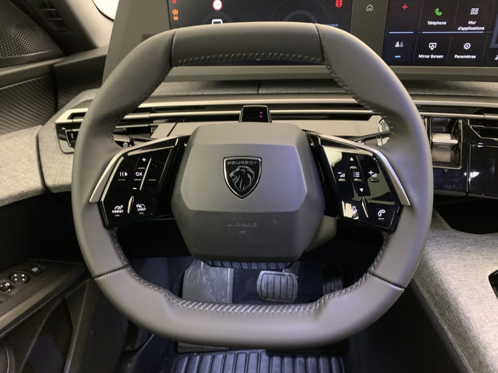 PEUGEOT 3008 Hybrid 145 e-DCS6 Allure - ref: 1-381334 - Photo 14
