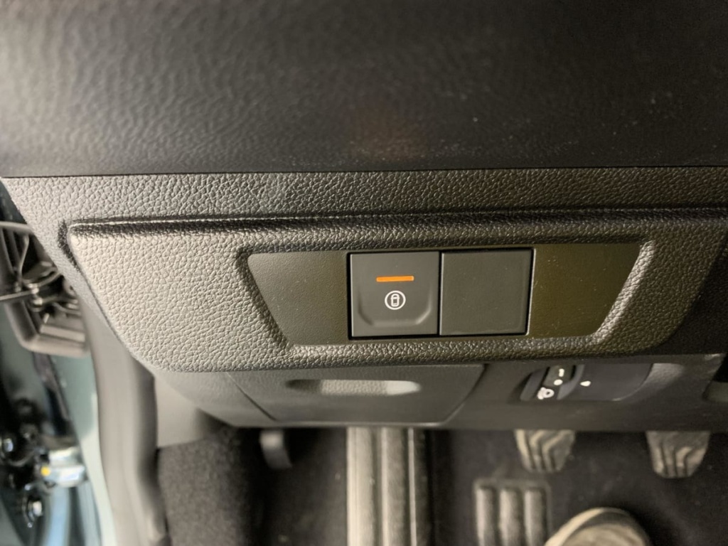 DACIA Sandero TCE 110 STEPWAY EXPRESSION - ref: 1-381388 - Photo 19