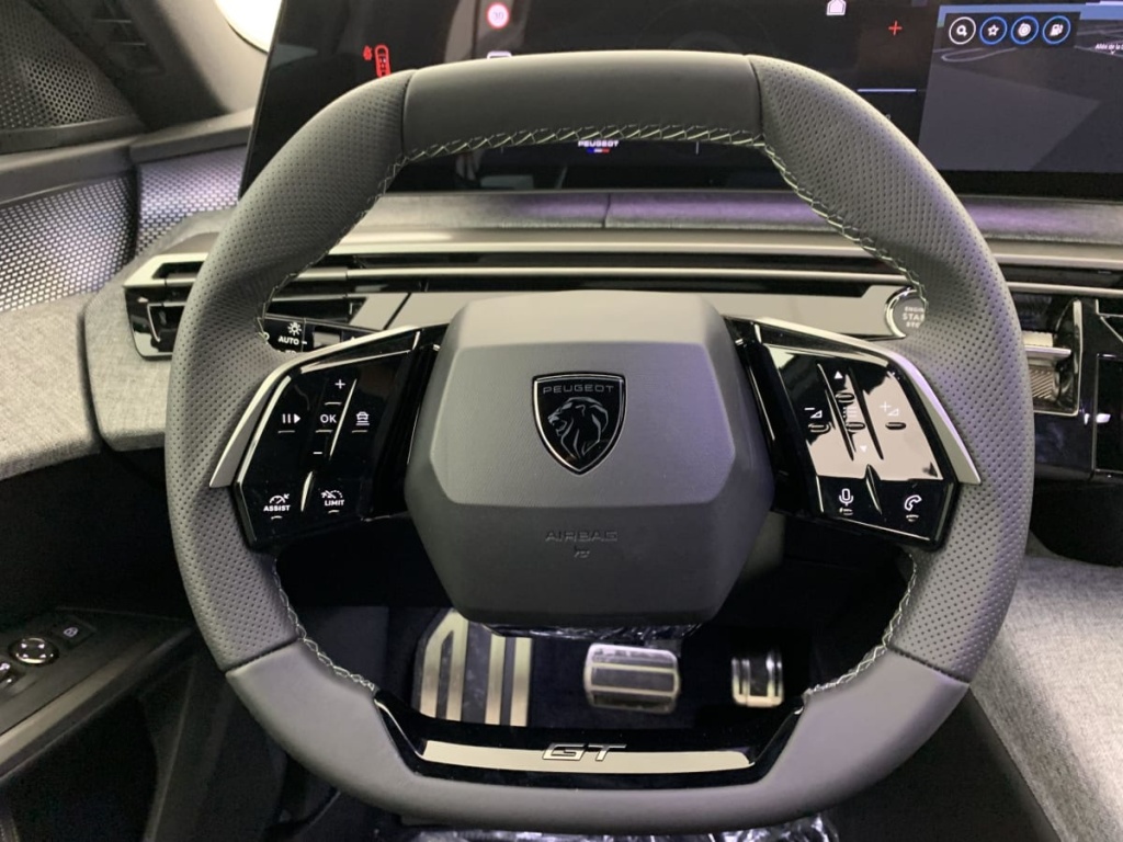 PEUGEOT 3008 Hybrid 145 e-DCS6 GT - ref: 1-381397 - Photo 15