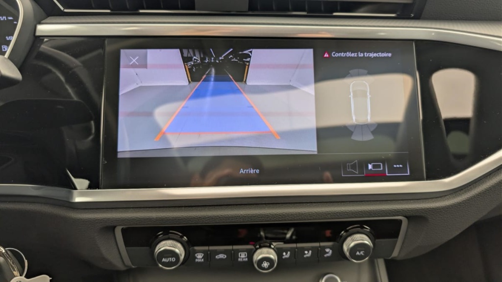 AUDI Q3 Sportback 35 TFSI 150 ch S tronic 7 Design - ref: 1-381414 - Photo 17