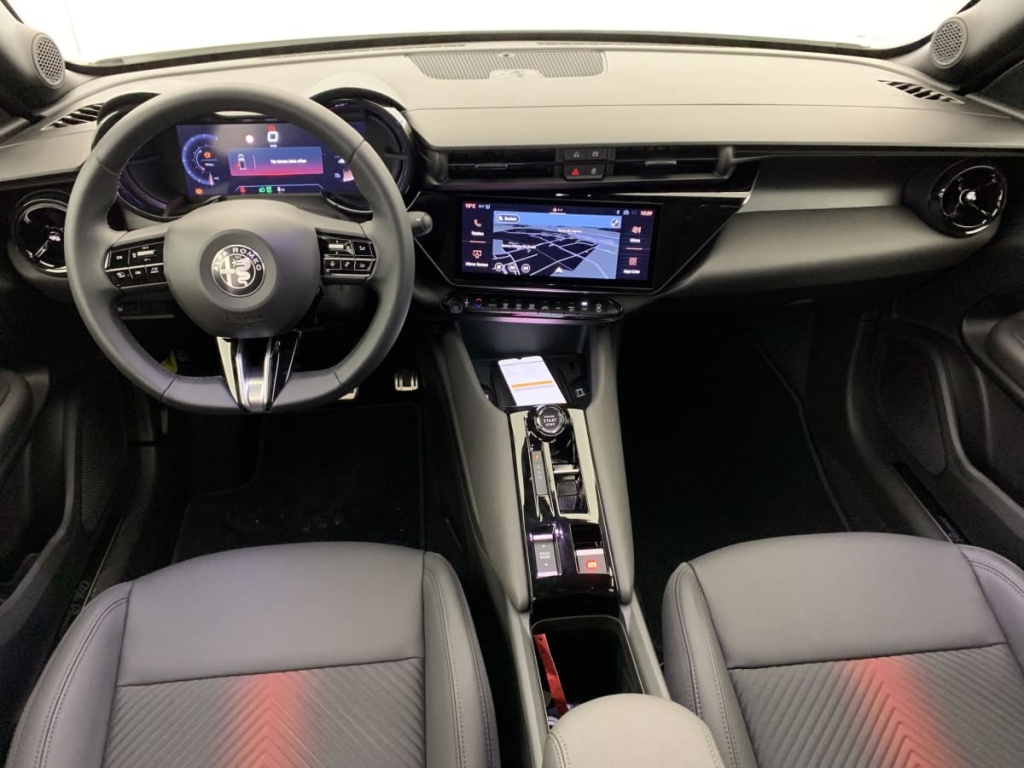 ALFA ROMEO Junior 1.2 Ibrida 145 ch e-DCT6 Ti - ref: 1-381576 - Photo 14