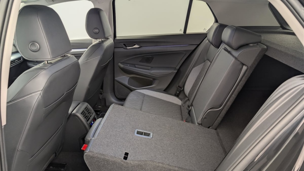 VOLKSWAGEN Golf 1.5 TSI EVO2 116 BVM6 LIFE PLUS - ref: 1-381583 - Photo 12