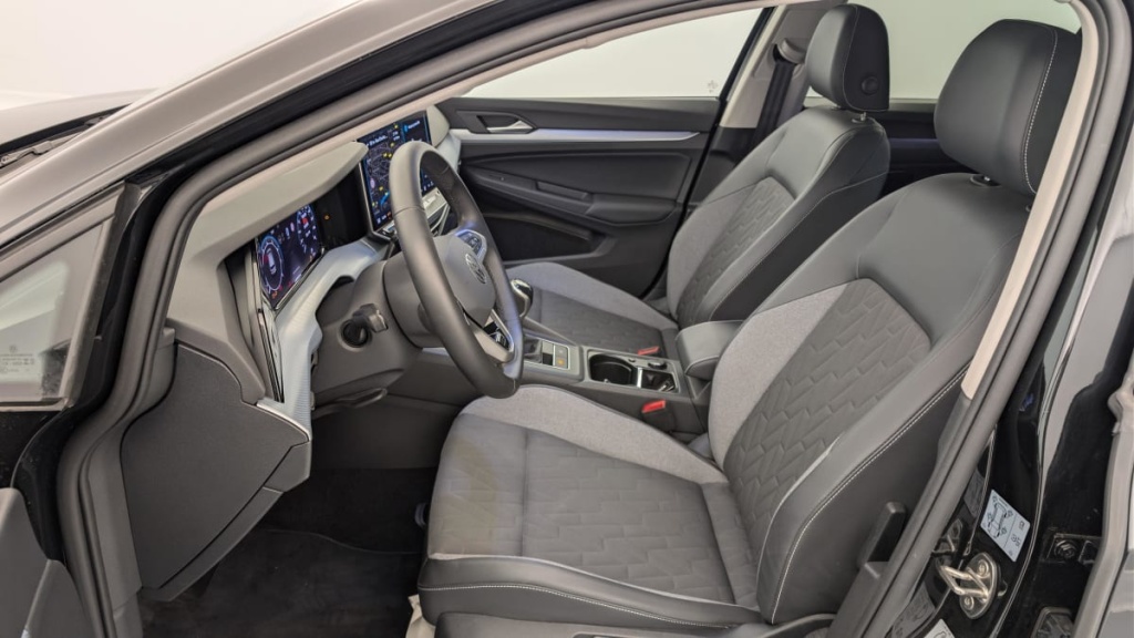 VOLKSWAGEN Golf 1.5 TSI EVO2 116 BVM6 LIFE PLUS - ref: 1-381583 - Photo 16